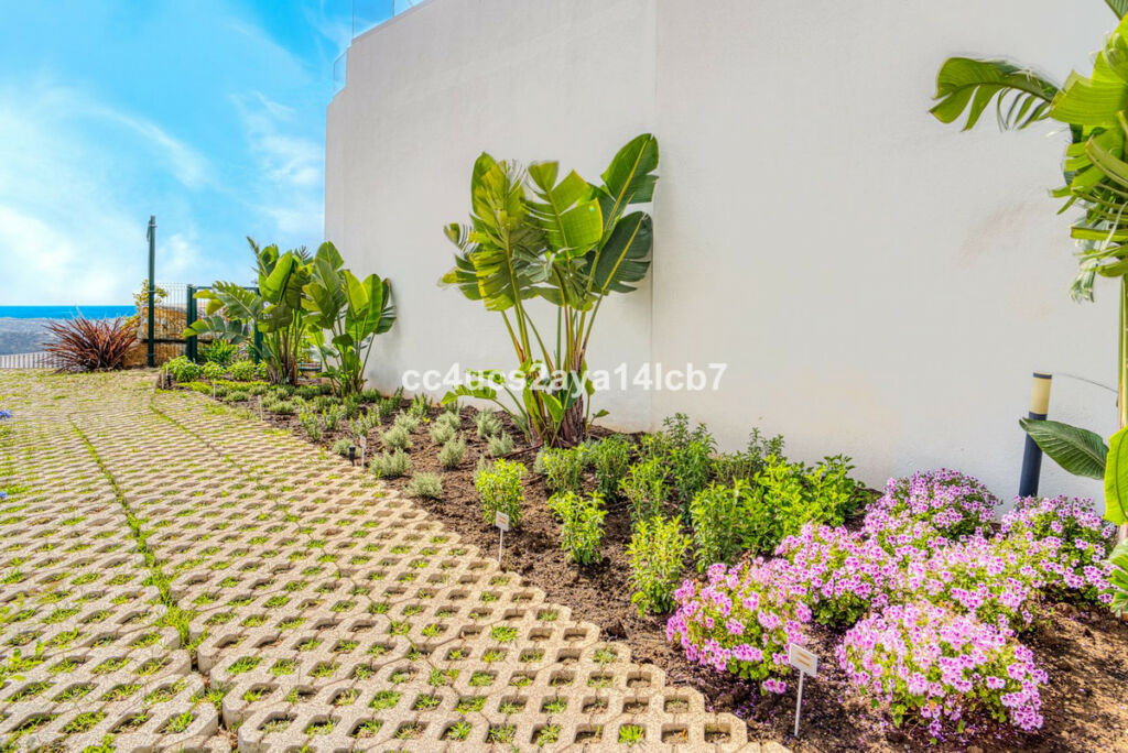 Middle Floor Apartment Calanova Golf Málaga - image 31