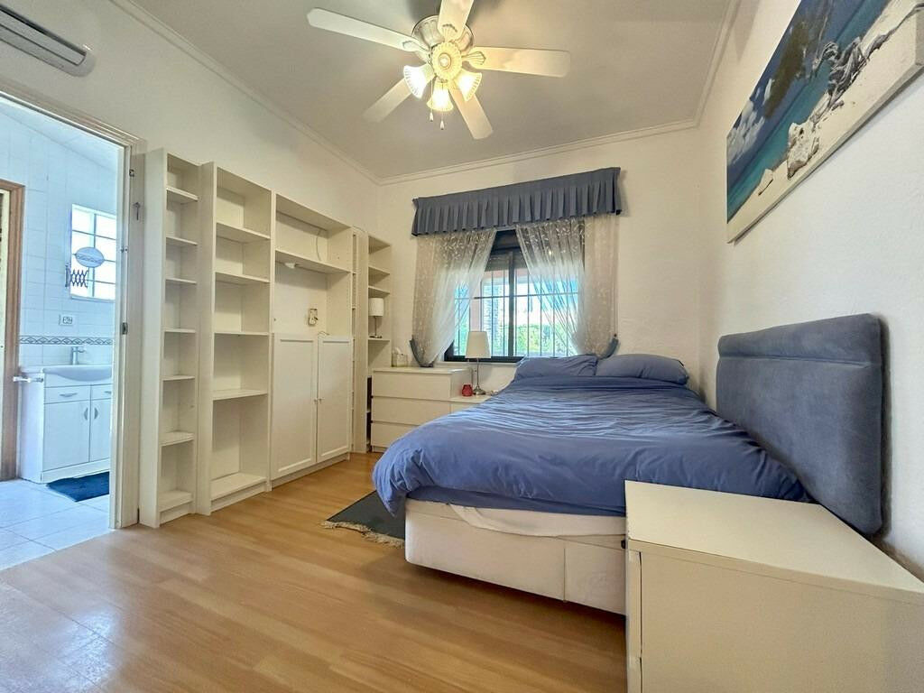 Detached Villa Cabo Roig Alicante - image 31