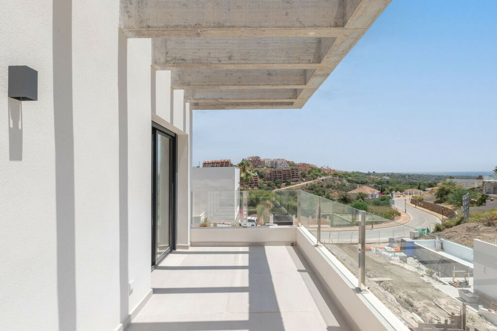 Detached Villa Elviria Málaga - image 31