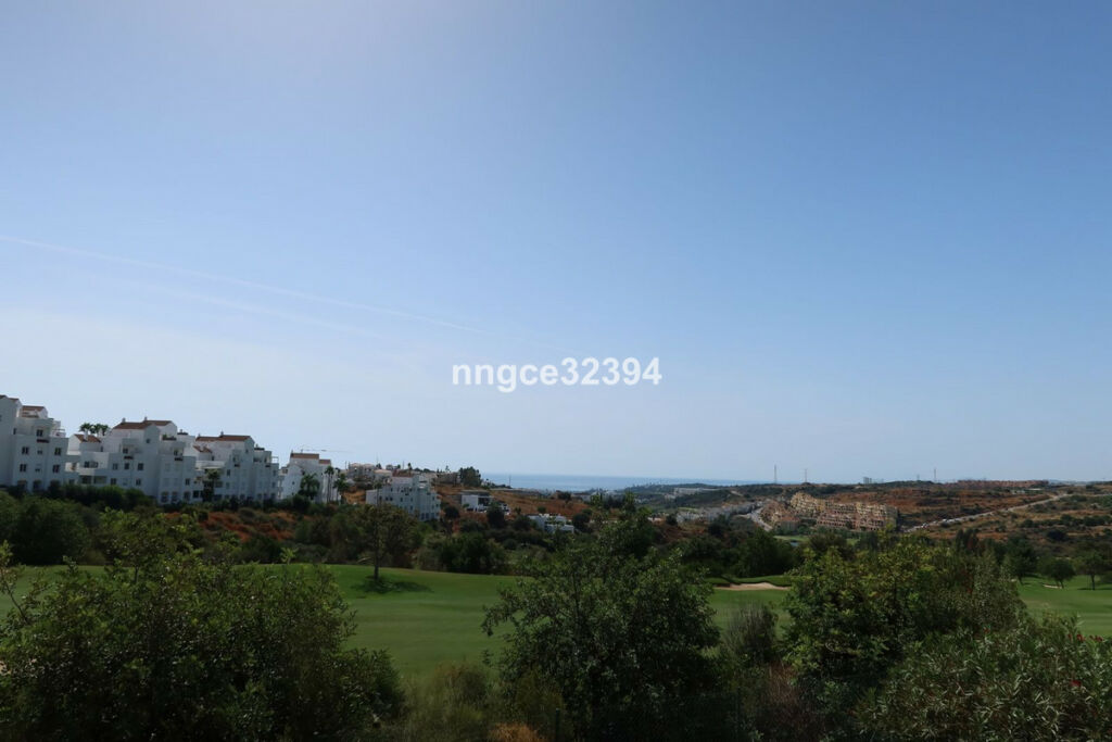 Middle Floor Apartment Estepona Málaga - image 31