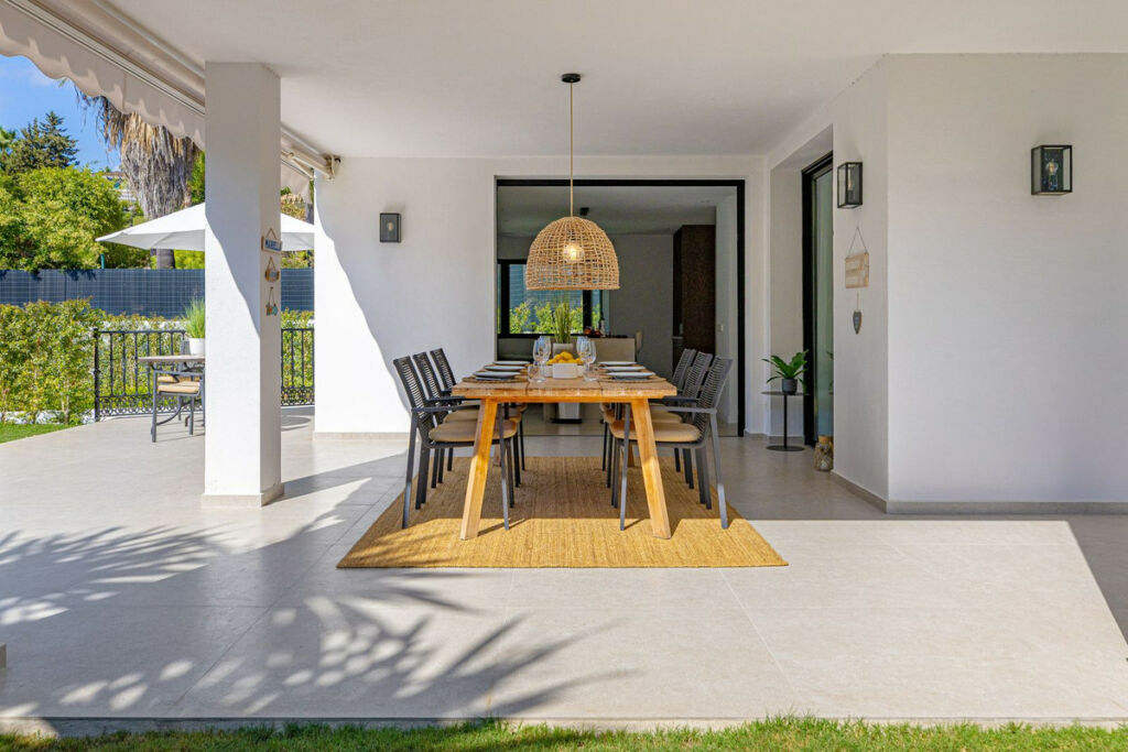Detached Villa Nueva Andalucía Málaga - image 31