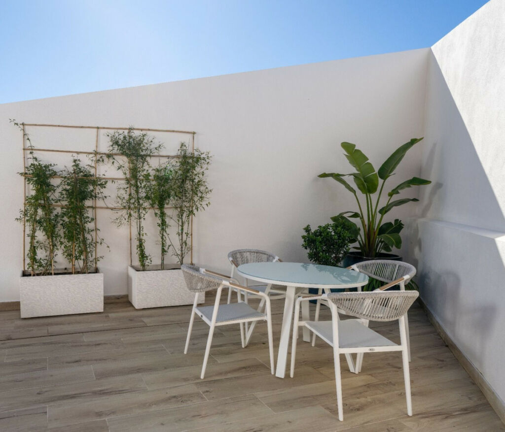 Middle Floor Apartment Nueva Andalucía Málaga - image 32