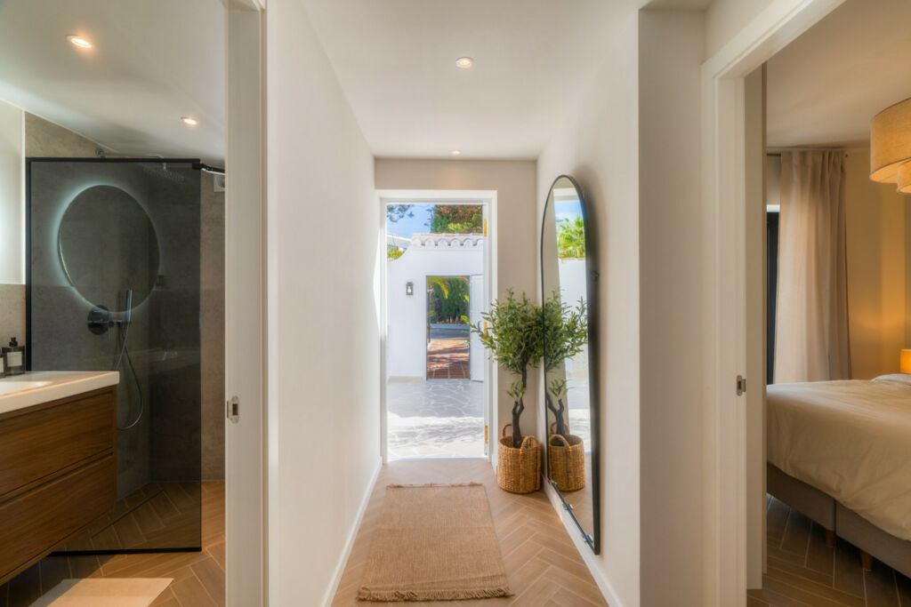 Townhouse Nueva Andalucía Málaga - image 32