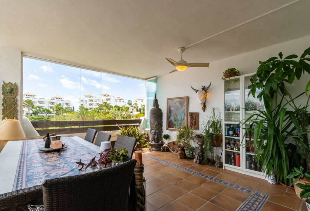 Middle Floor Apartment Estepona Málaga - image 10