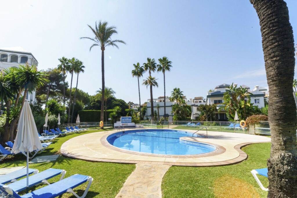 Ground Floor Apartment Estepona Málaga - image 32