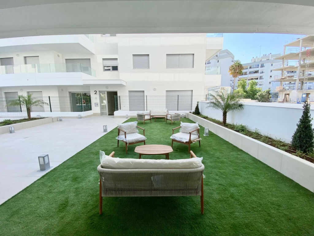 Middle Floor Apartment Nueva Andalucía Málaga - image 32