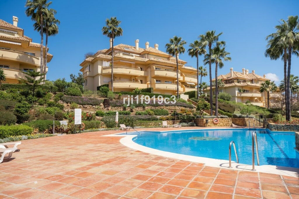 Middle Floor Apartment Elviria Málaga - image 32