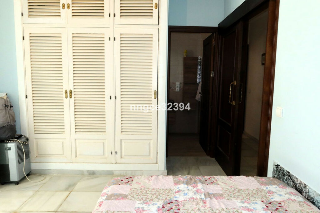 Detached Villa Sotogrande Cádiz - image 32