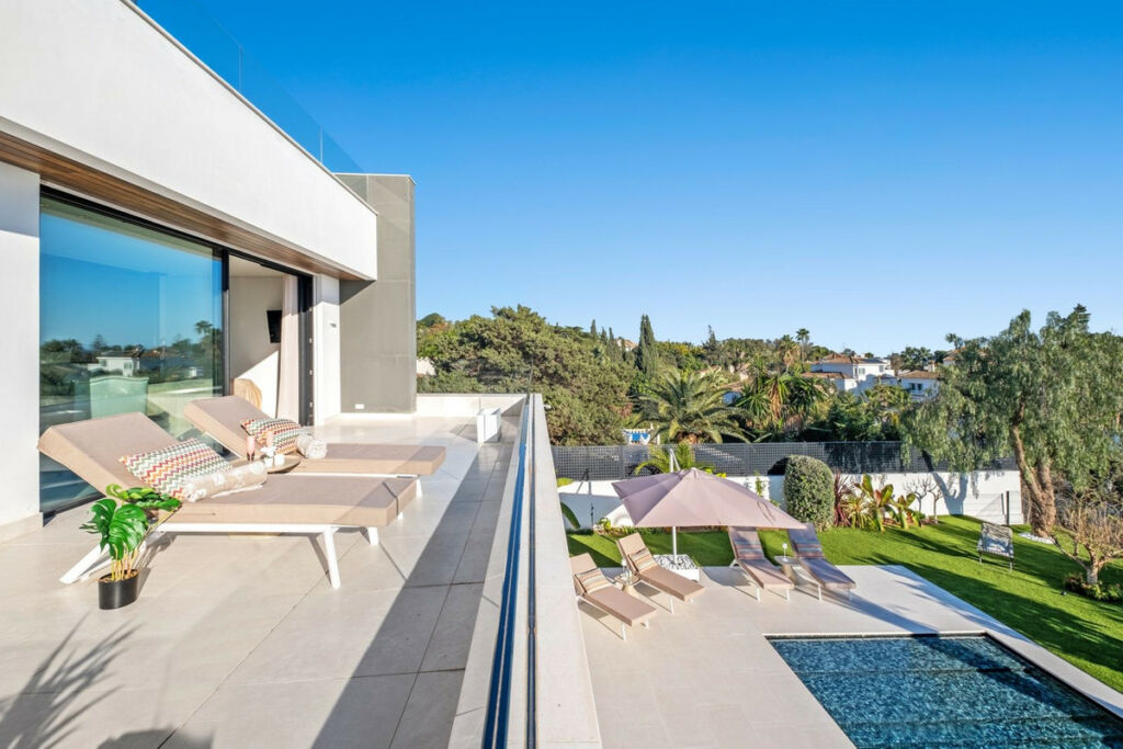 Detached Villa Marbesa Málaga - image 32