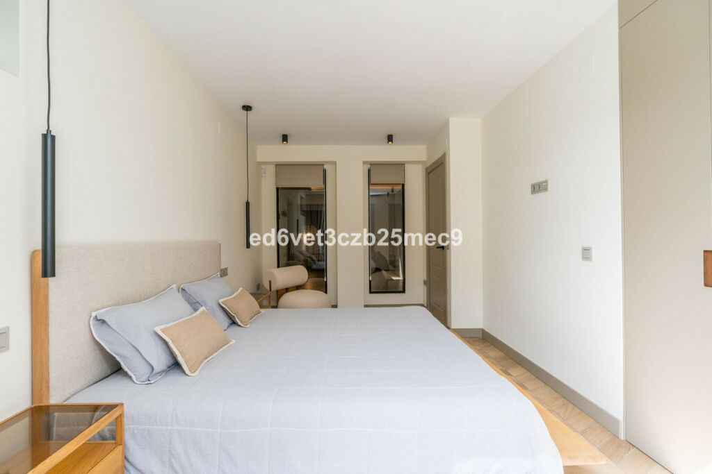 Detached Villa Nueva Andalucía Málaga - image 32