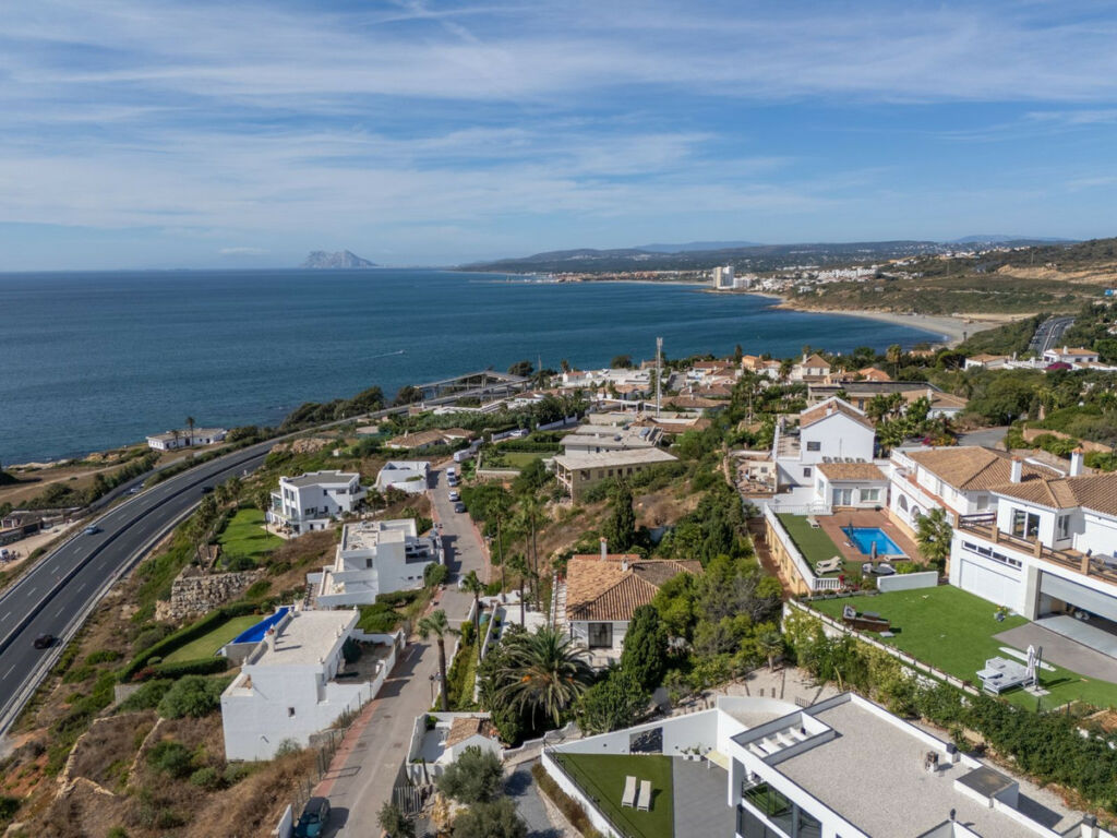 Detached Villa Manilva Málaga - image 32