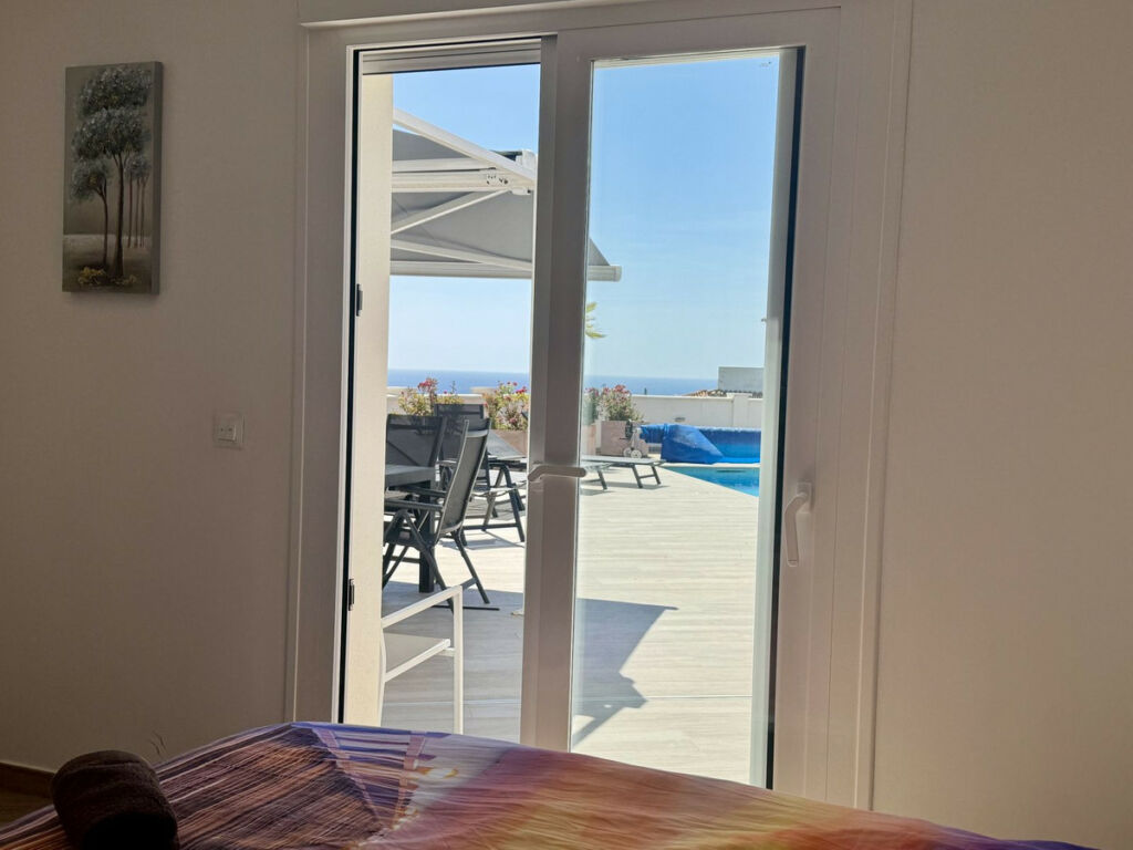 Detached Villa Estepona Málaga - image 32