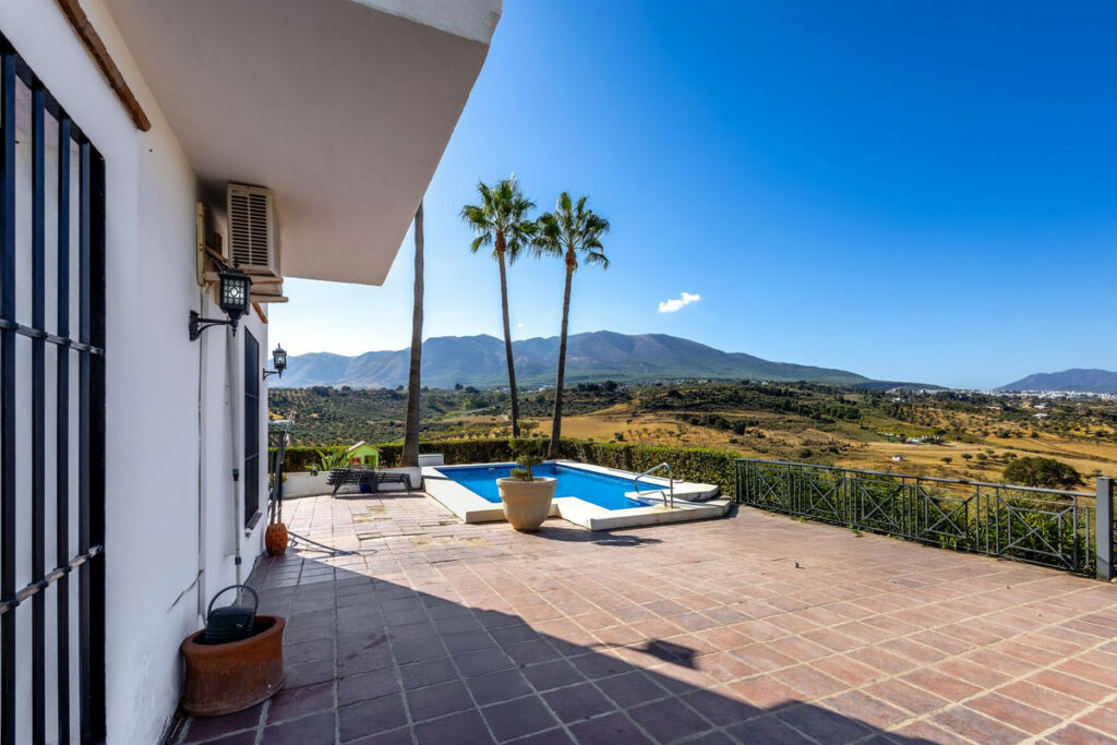 Detached Villa Alhaurín el Grande Málaga - image 32