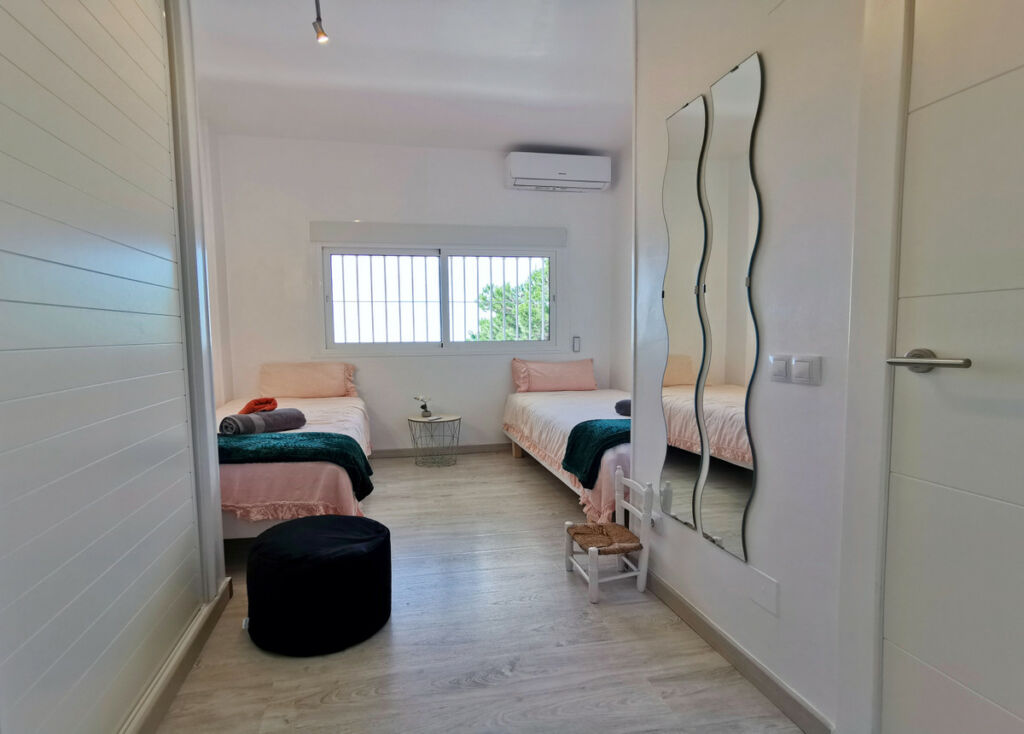 Middle Floor Apartment La Mairena Málaga - image 32