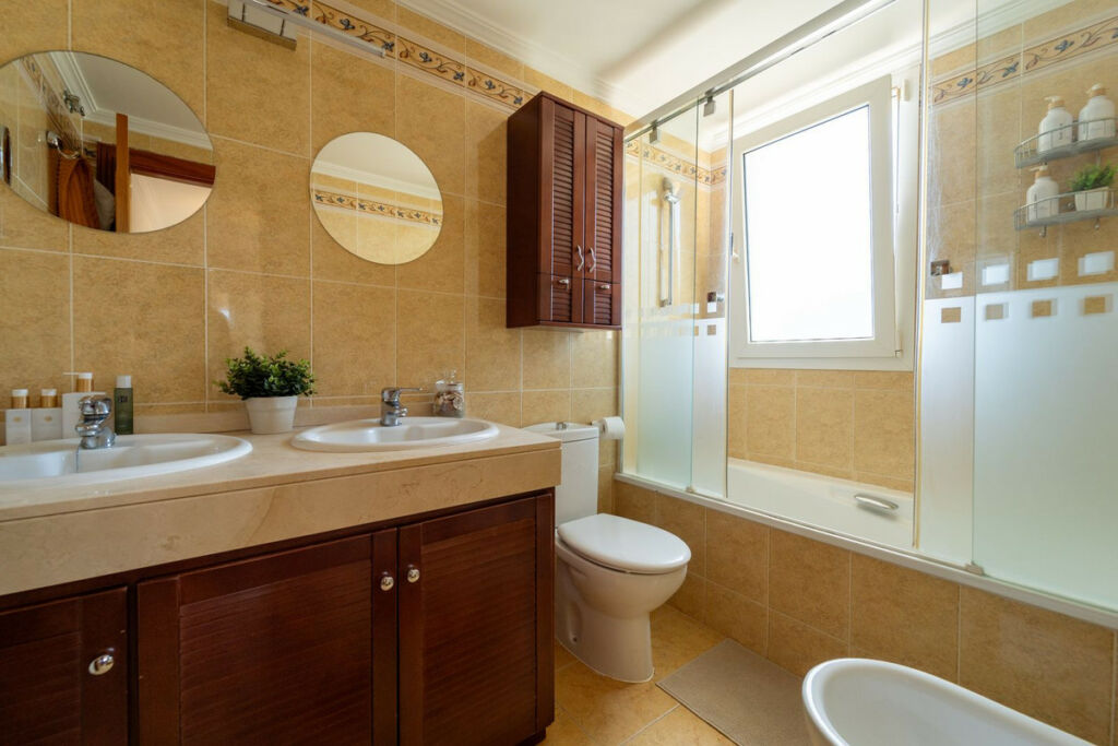 Penthouse Torrequebrada Málaga - image 32