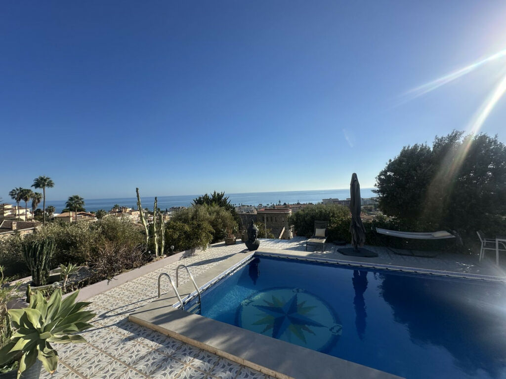Detached Villa Rincón de la Victoria Málaga - image 32