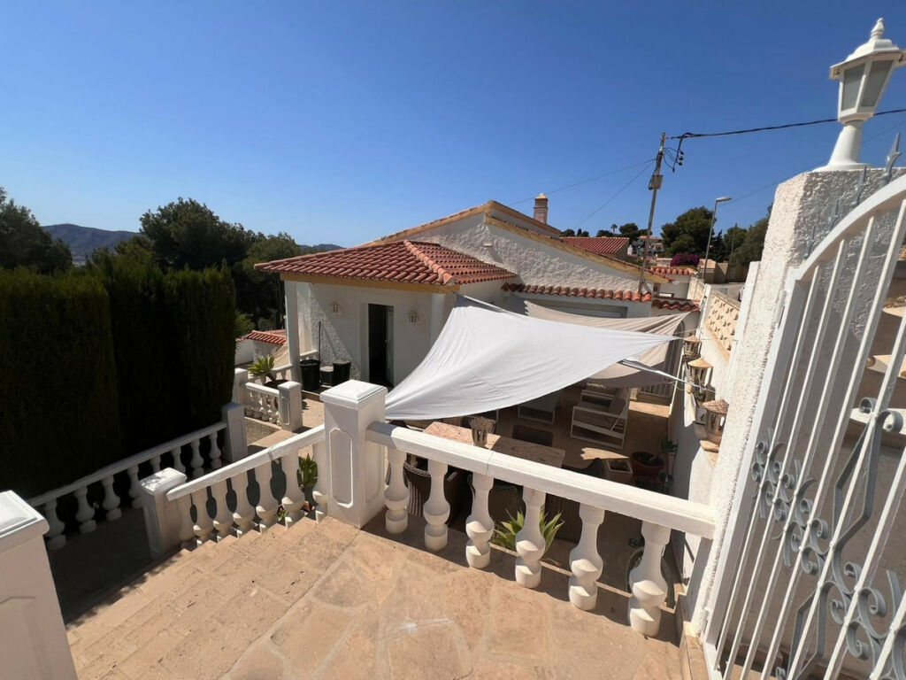 Detached Villa La Nucia Alicante - image 31