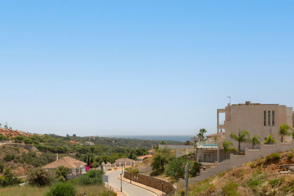 Detached Villa Elviria Málaga - image 32