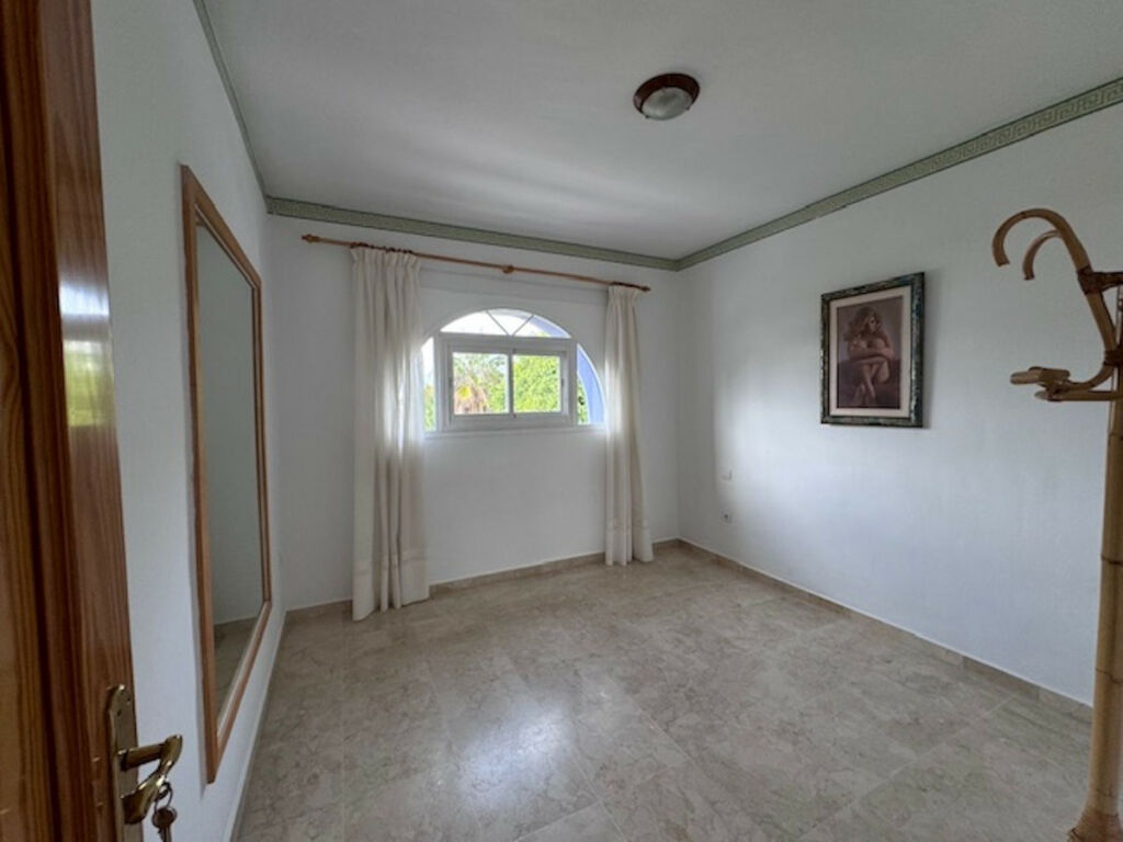 Townhouse San Pedro de Alcántara Málaga - image 32