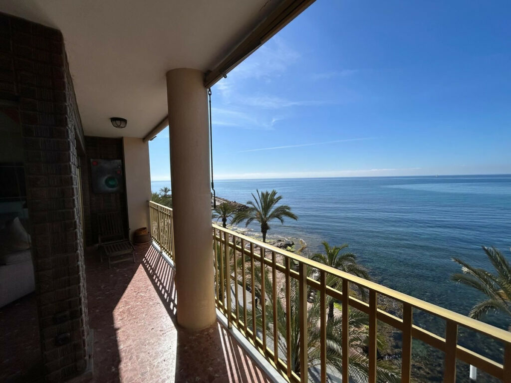 Middle Floor Apartment Torrevieja Alicante - image 33