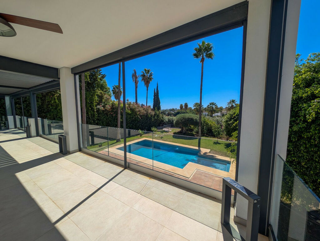 Detached Villa Nueva Andalucía Málaga - zdjęcie 33