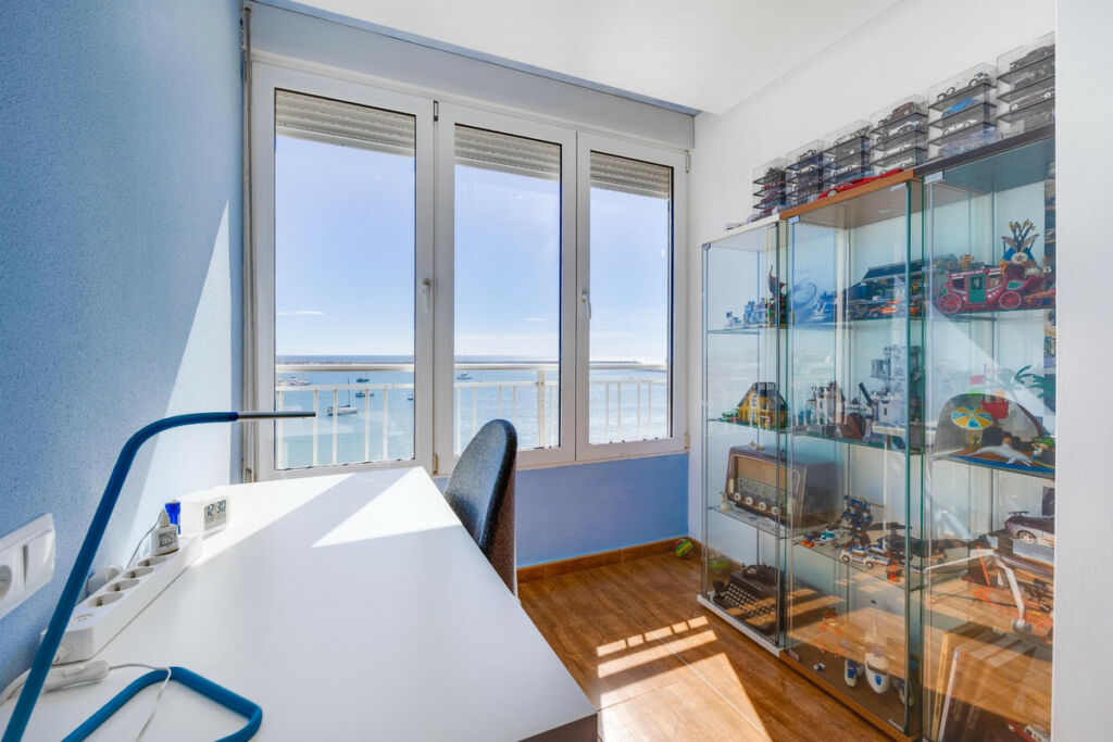 Middle Floor Apartment Torrevieja Alicante - image 33