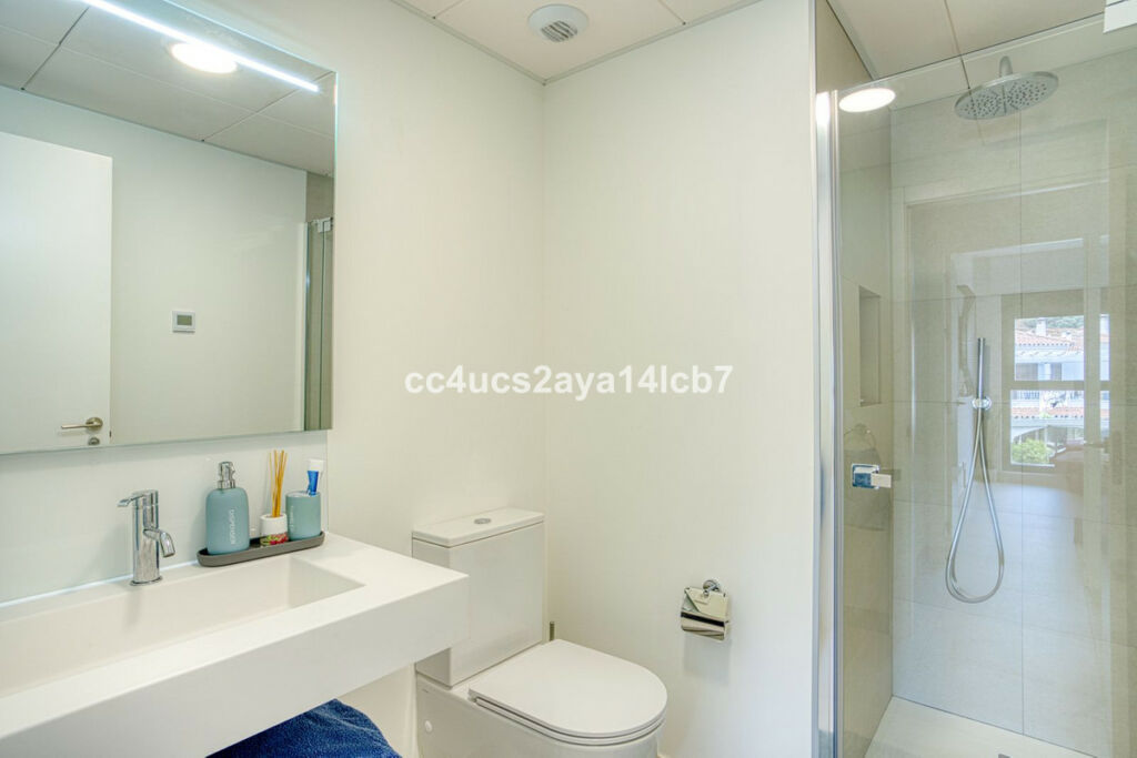 Middle Floor Apartment Calanova Golf Málaga - image 33