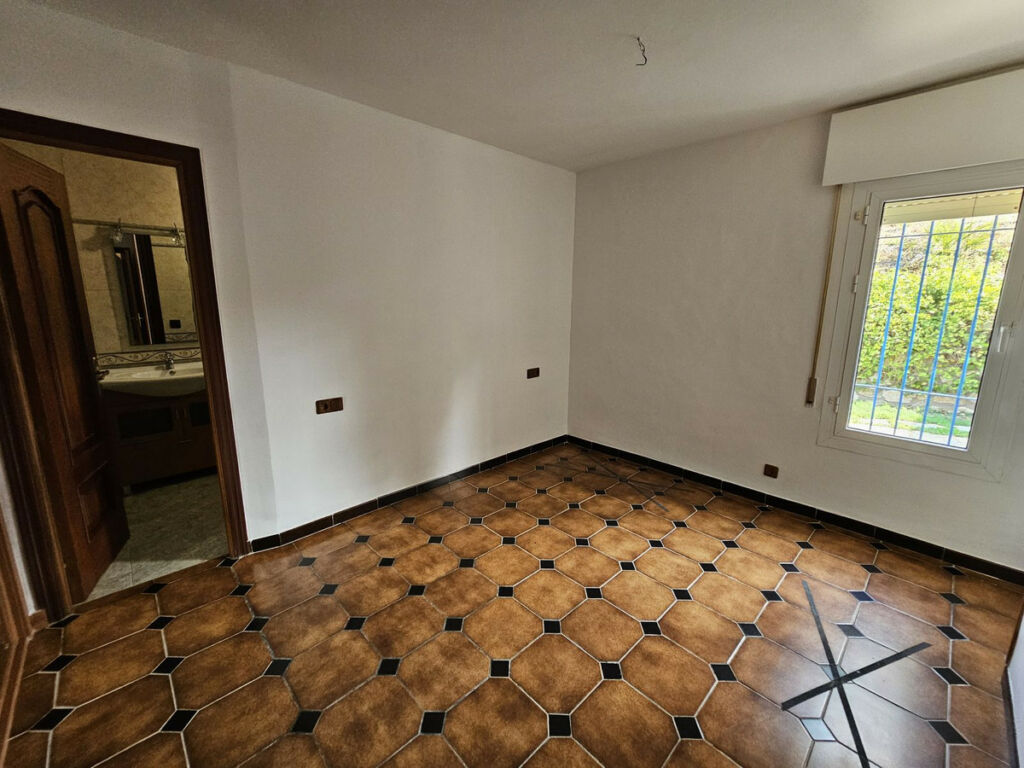 Townhouse El Chaparral Málaga - image 33