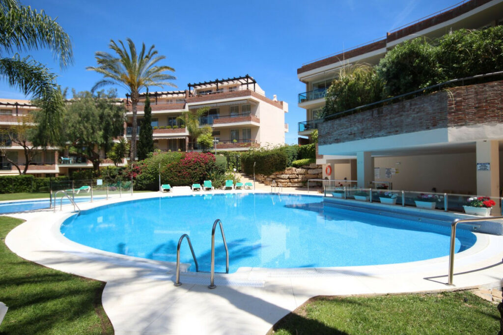 Middle Floor Apartment Riviera del Sol Málaga - image 33