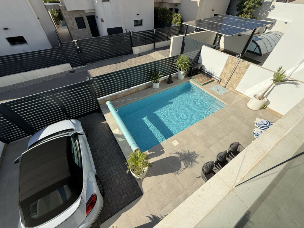 Detached Villa Los Montesinos Alicante - image 33
