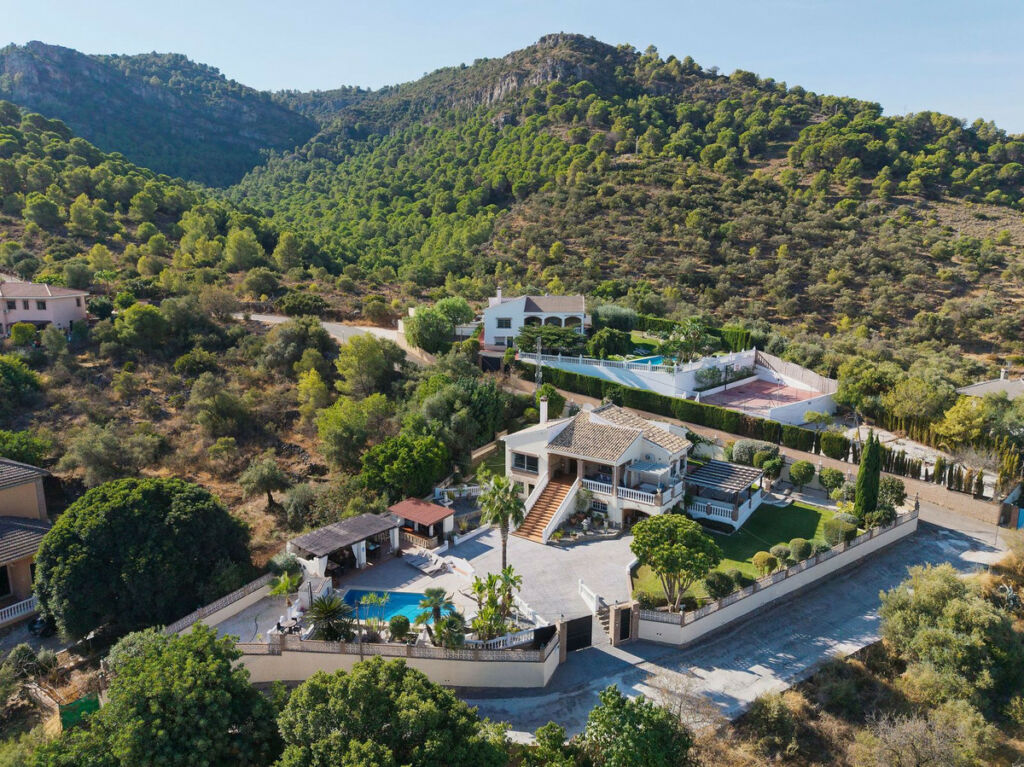 Detached Villa Alhaurín de la Torre Málaga - image 33