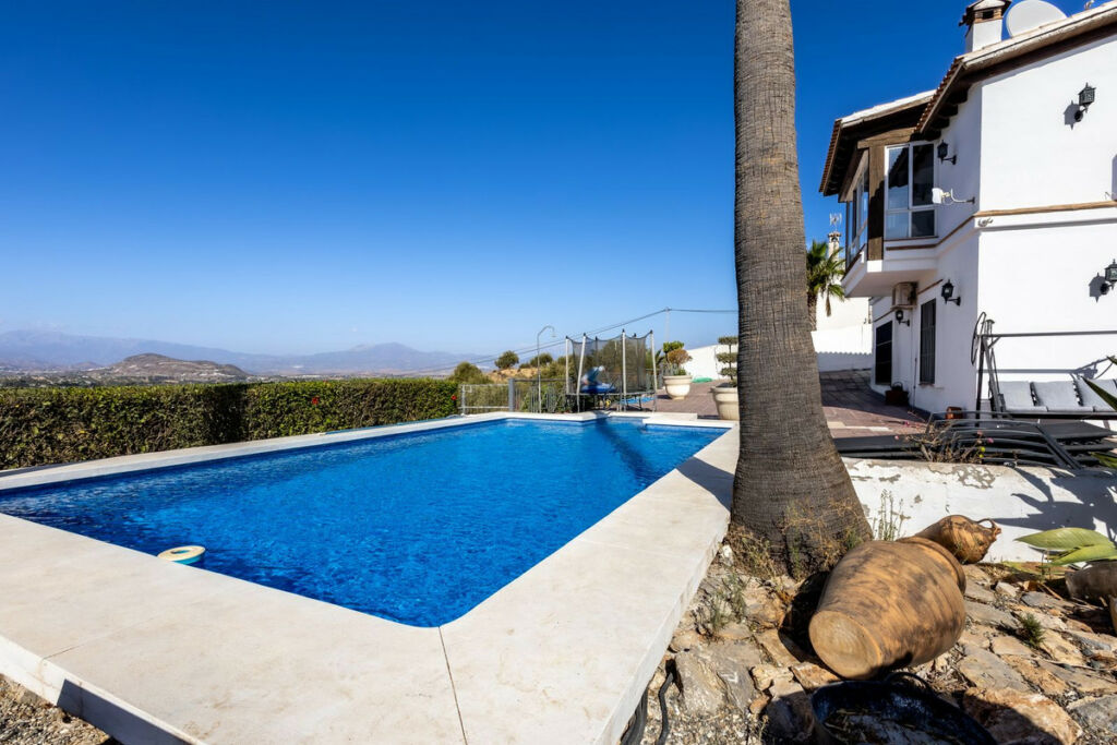 Detached Villa Alhaurín el Grande Málaga - image 33