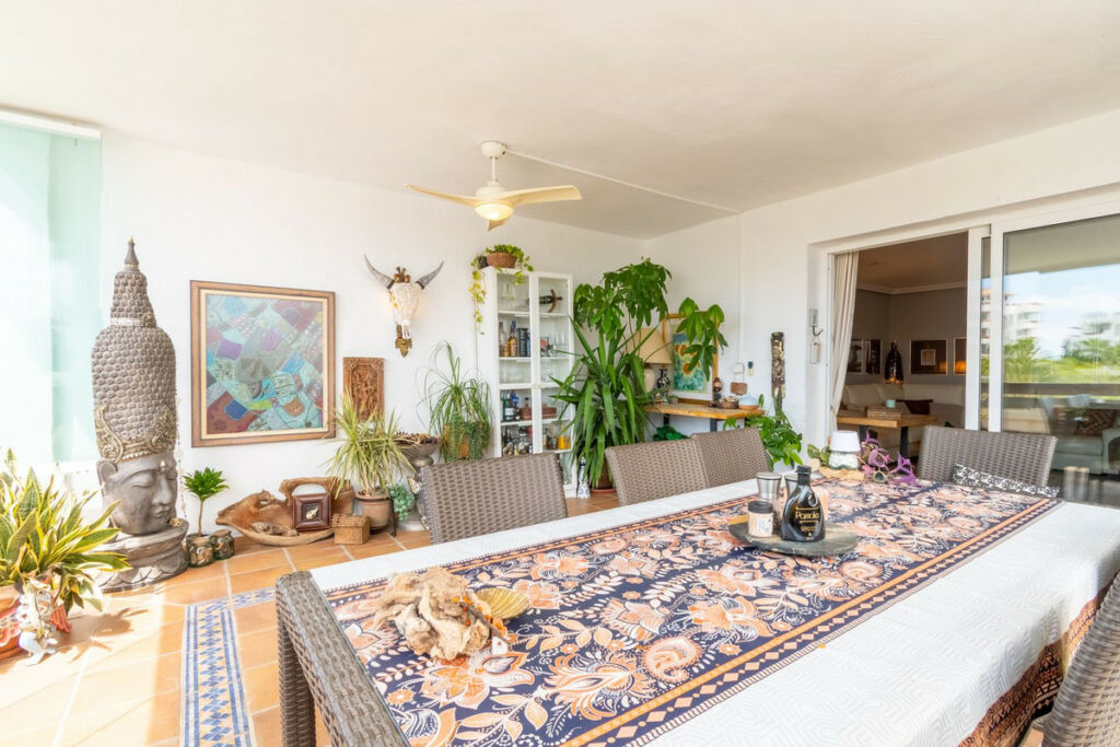 Middle Floor Apartment Estepona Málaga - image 32