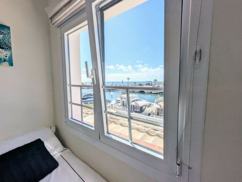Middle Floor Apartment Puerto de Cabopino Málaga - image 33