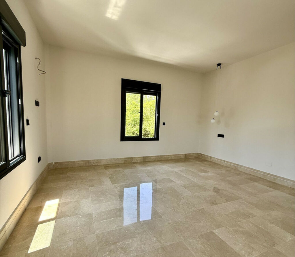 Detached Villa Marbella Málaga - image 34