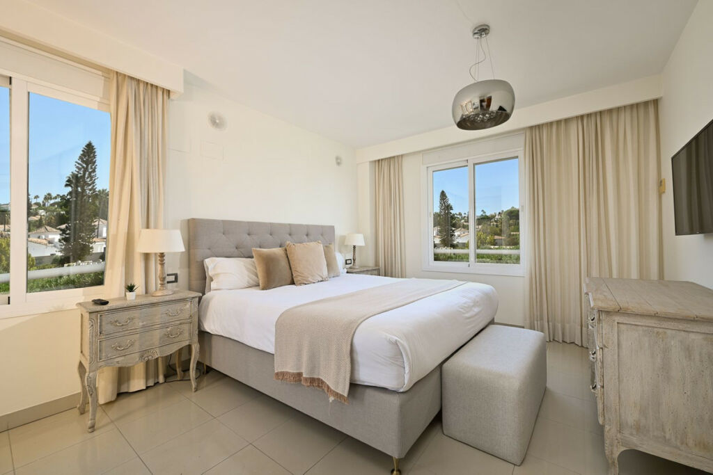 Townhouse Estepona Málaga - image 34