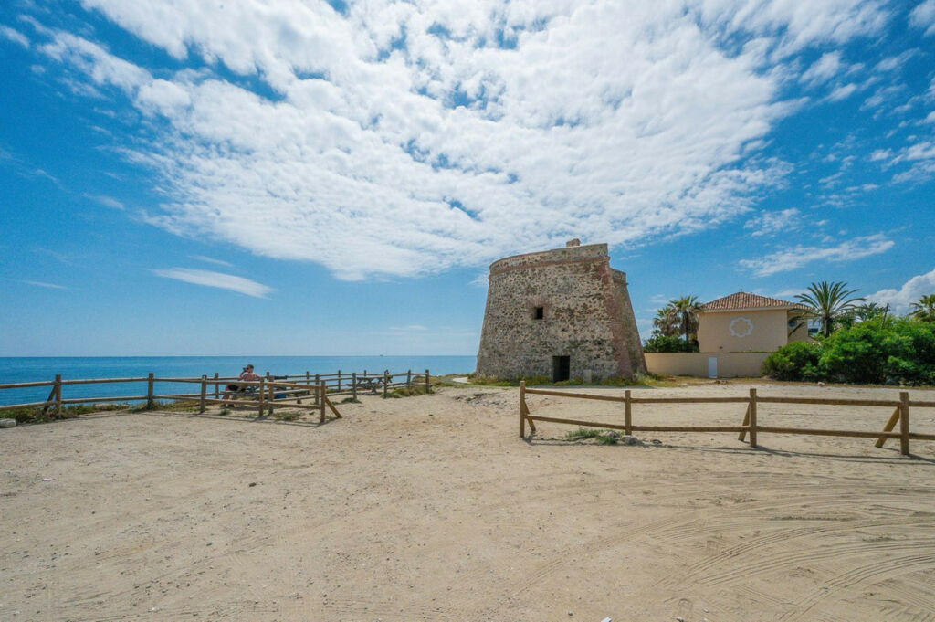 Detached Villa Marbesa Málaga - image 34