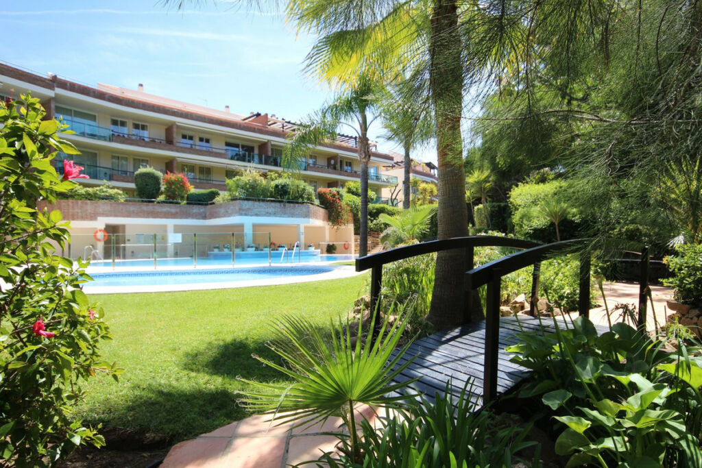 Middle Floor Apartment Riviera del Sol Málaga - image 34