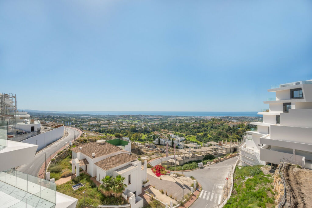 Middle Floor Apartment Benahavís Málaga - image 34