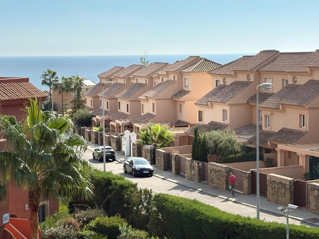 Ground Floor Apartment Estepona Málaga - image 34