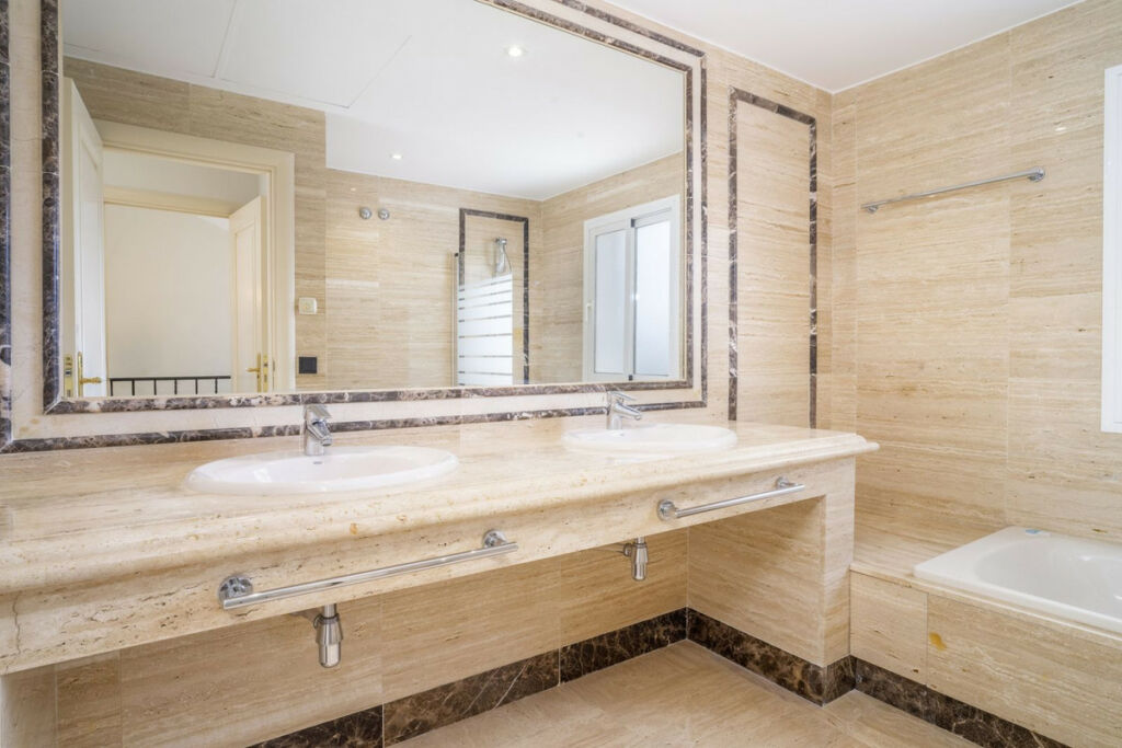 Penthouse Duplex Marbella Málaga - image 34