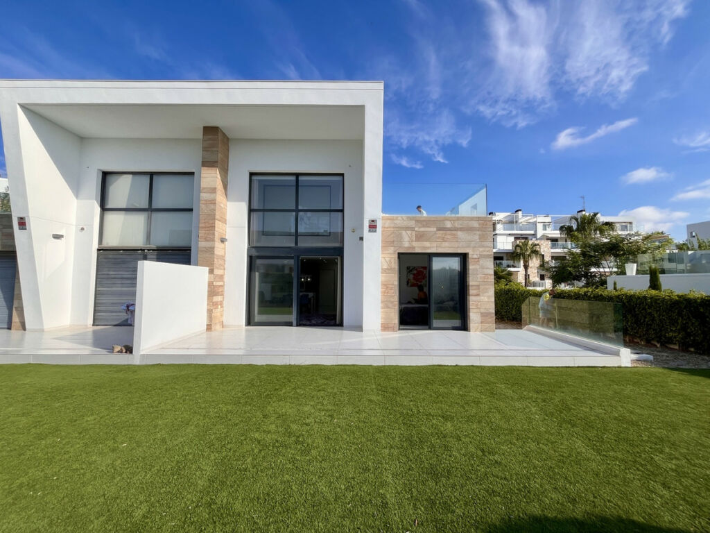 Detached Villa Villamartin Alicante - image 34