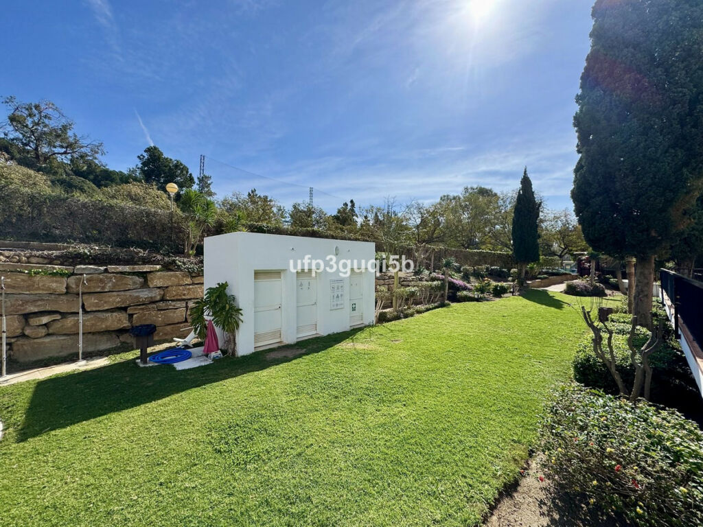 Penthouse Torrequebrada Málaga - image 34