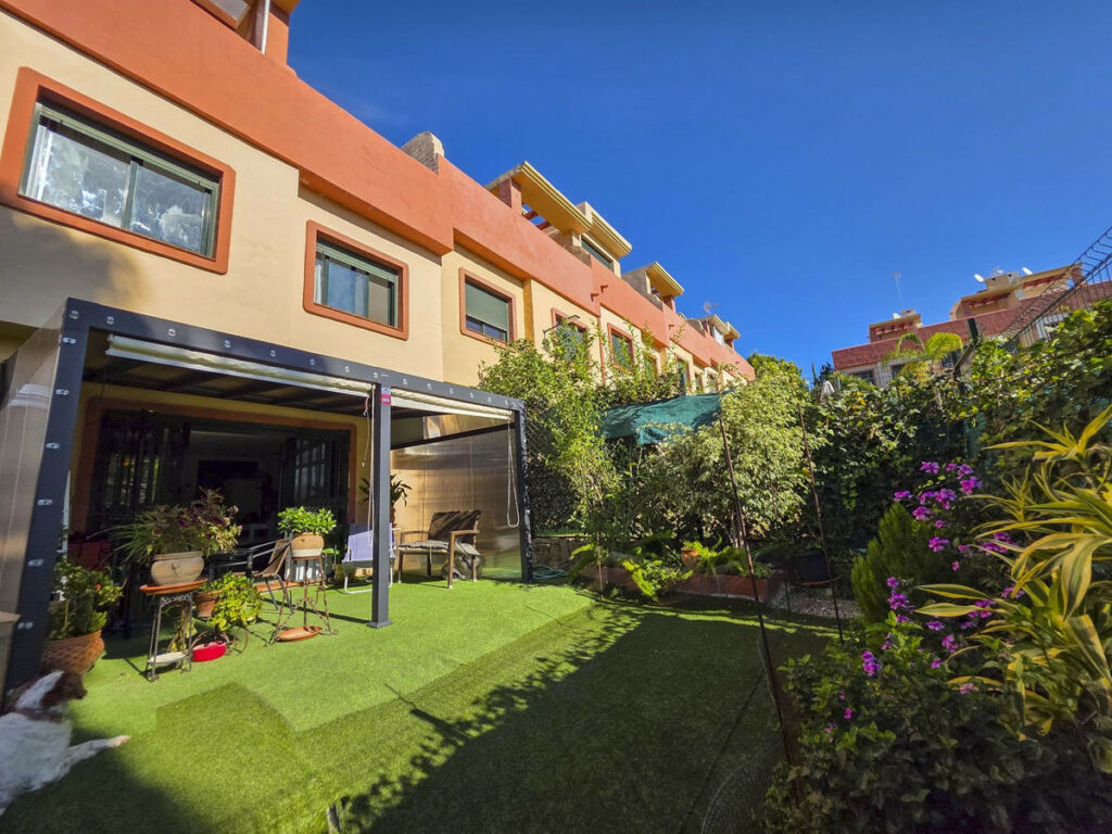 Townhouse La Duquesa Málaga - image 34