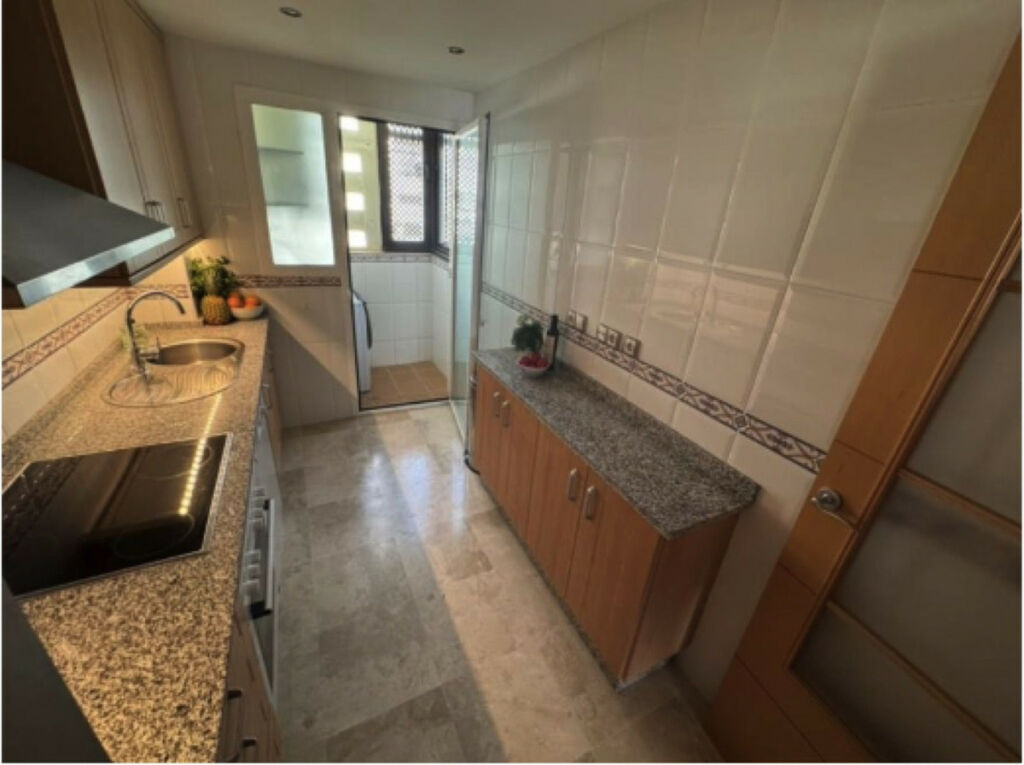 Penthouse San Luis de Sabinillas Málaga - image 34