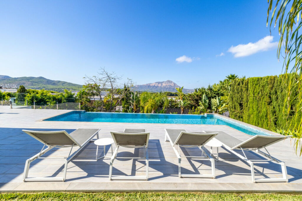 Detached Villa Javea Alicante - image 34
