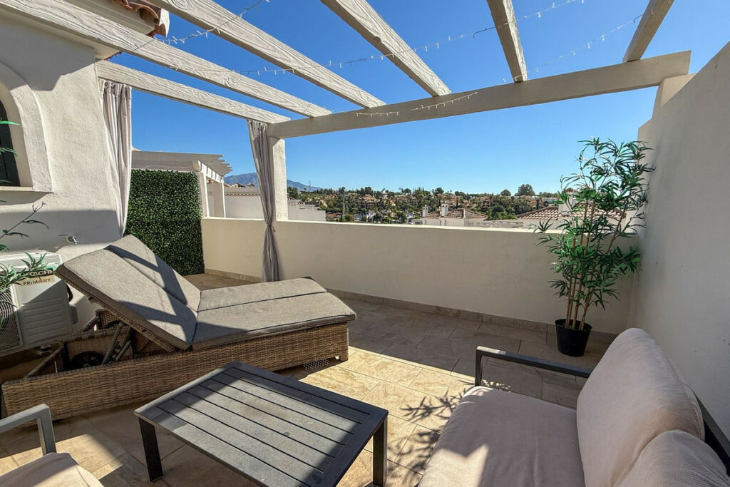 Townhouse El Paraiso Málaga - image 33