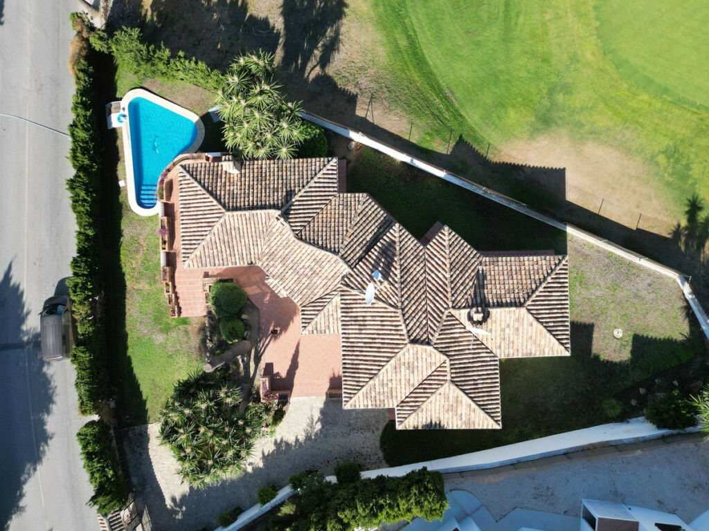 Detached Villa Riviera del Sol Málaga - image 34