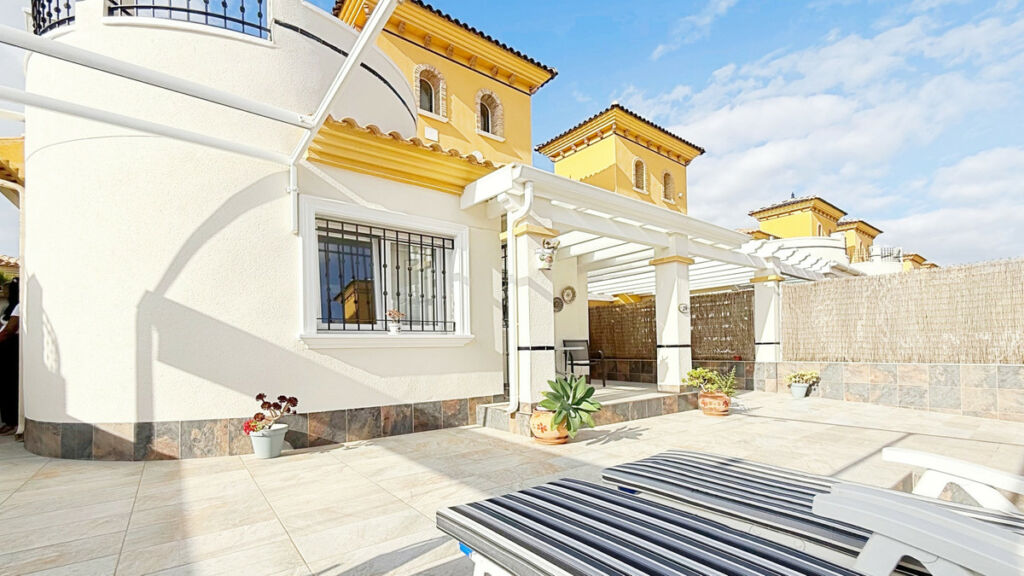 Detached Villa Los Altos Alicante - image 34