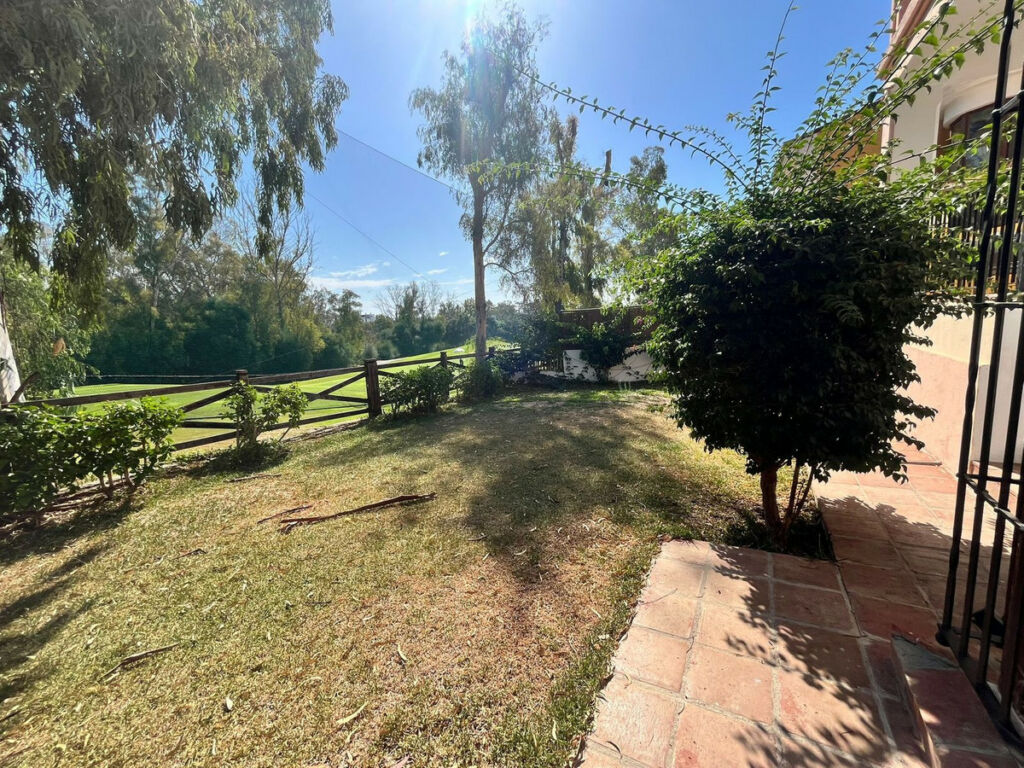 Detached Villa Guadalmina Alta Málaga - image 34